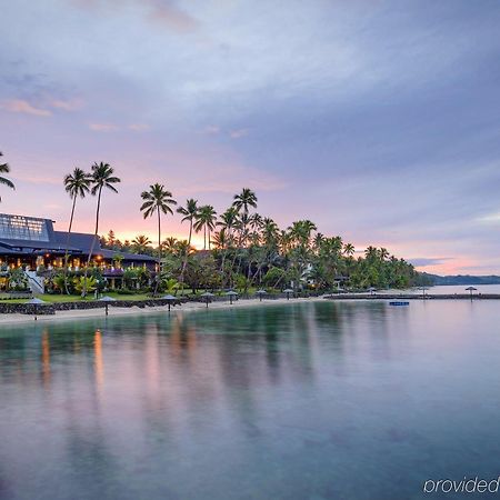The Warwick Fiji Hotel Korolevu  Kültér fotó Sunset at the Sheraton Resort