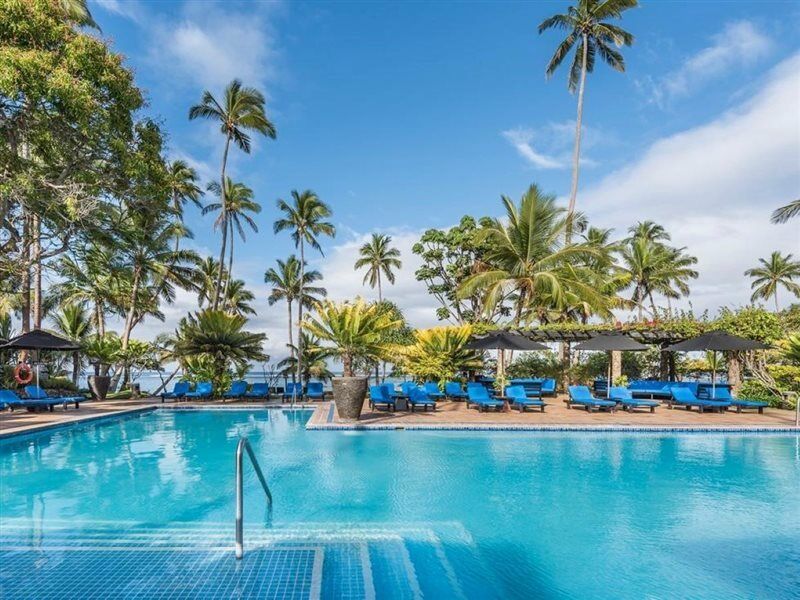 The Warwick Fiji Hotel Korolevu  Kültér fotó Pool at the Hotel