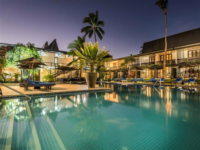 The Warwick Fiji Hotel Korolevu  Kültér fotó The pool at the hotel