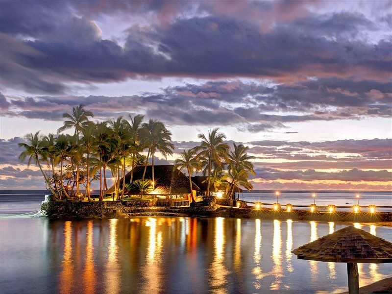 The Warwick Fiji Hotel Korolevu  Kültér fotó Sunset at the Sheraton Resort