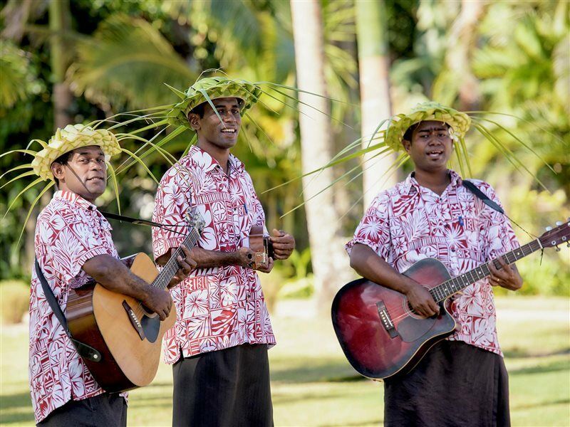 The Warwick Fiji Hotel Korolevu  Kültér fotó Tuvaluan musicians